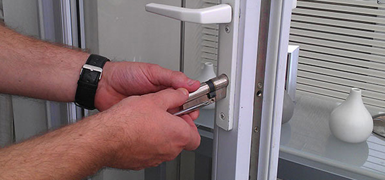 Commercial Door Lock Repair in Woodside